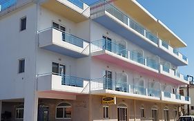 Hotel Lykeon